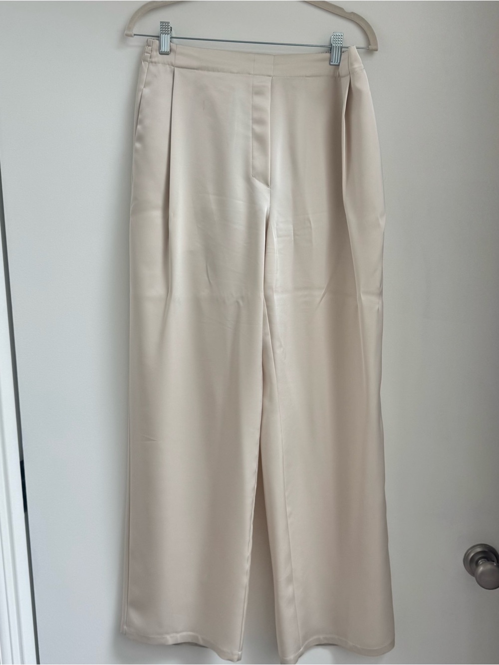 LESET Wide Leg Pants in Cream - Picture 2 of 6